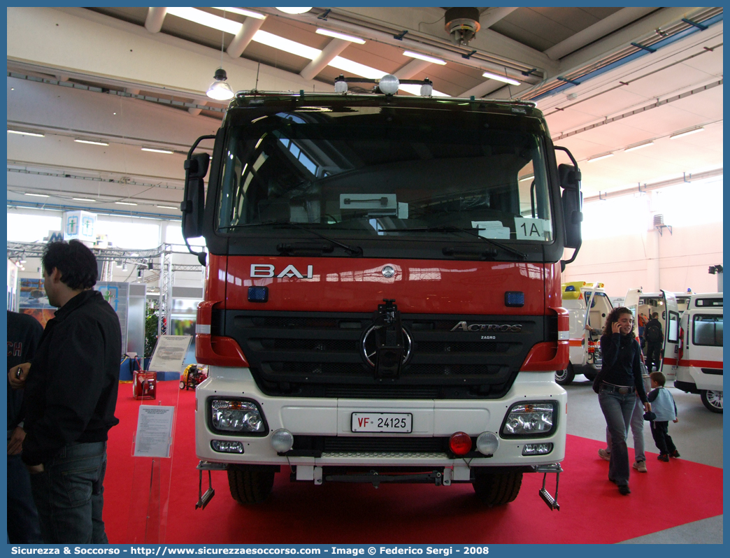 VF 24125
Corpo Nazionale Vigili del Fuoco
Mercedes Benz Actros 1832 II serie
Allestitore BAI S.r.l. - Zagro GmbH
Parole chiave: VVF;V.V.F.;Corpo;Nazionale;Vigili;del;Fuoco;AutoPompaSerbatoio;APS;AutoPompa;Mercedes Benz;Actros;1832;BAI;Zagro