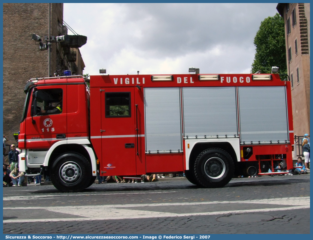 VF 24125
Corpo Nazionale Vigili del Fuoco
Mercedes Benz Actros 1832 II serie
Allestitore BAI S.r.l. - Zagro GmbH
Parole chiave: VVF;V.V.F.;Corpo;Nazionale;Vigili;del;Fuoco;AutoPompaSerbatoio;APS;AutoPompa;Mercedes Benz;Actros;1832;BAI;Zagro