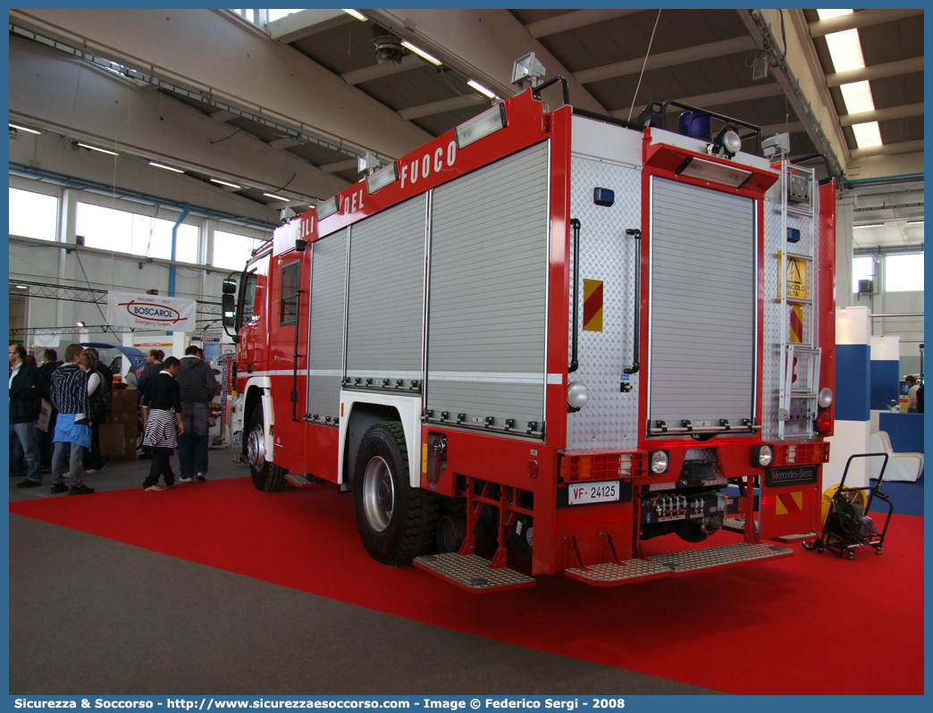 VF 24125
Corpo Nazionale Vigili del Fuoco
Mercedes Benz Actros 1832 II serie
Allestitore BAI S.r.l. - Zagro GmbH
Parole chiave: VVF;V.V.F.;Corpo;Nazionale;Vigili;del;Fuoco;AutoPompaSerbatoio;APS;AutoPompa;Mercedes Benz;Actros;1832;BAI;Zagro