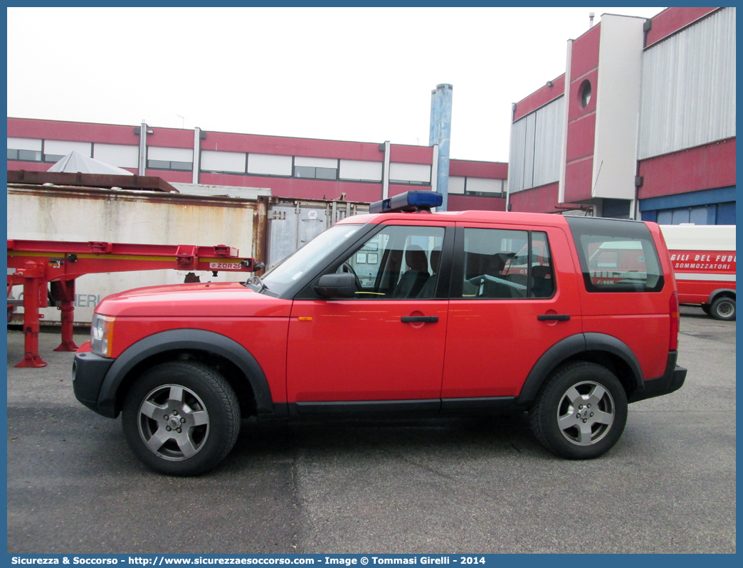 VF 24137
Corpo Nazionale Vigili del Fuoco
Land Rover Discovery 3
Parole chiave: VF;VVF;V.F.;V.V.F.;Corpo;Nazionale;Vigili del Fuoco;Vigili;Fuoco;Land Rover;Discovery