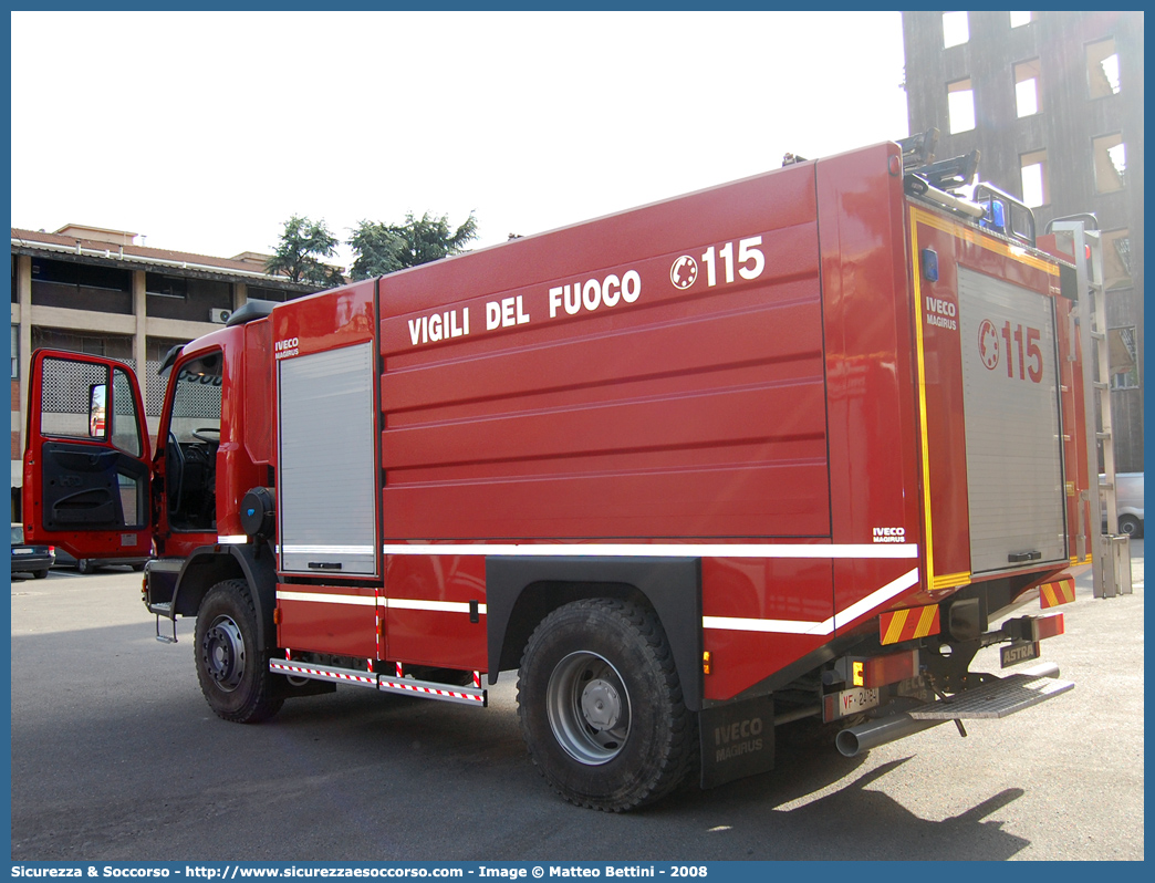 VF 24194
Corpo Nazionale Vigili del Fuoco
Astra HD8 42.32 
Allestitore Iveco Magirus
Parole chiave: Corpo;Nazionale;Vigili del Fuoco;Vigili;Fuoco;ABP;A.B.P.;AutoBottePompa;AutoBotte;Astra;HD8;42.32;Magirus;24194