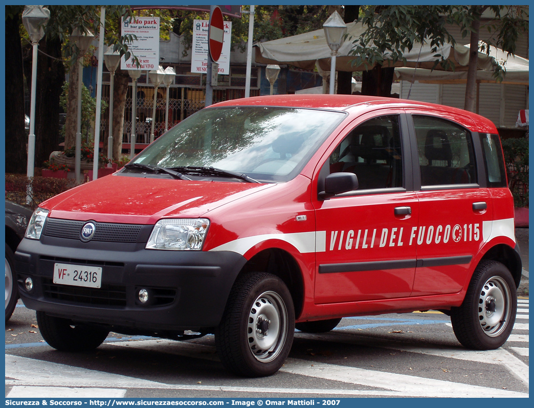 VF 24316
Corpo Nazionale Vigili del Fuoco
Fiat Nuova Panda 4x4 I serie
Parole chiave: VVF;V.V.F.;Corpo;Nazionale;Vigili;del;Fuoco;Fiat;Nuova;Panda;4x4