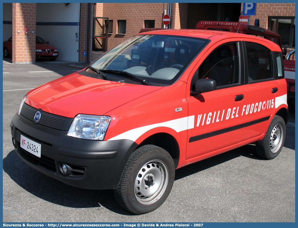 VF 24324
Corpo Nazionale Vigili del Fuoco
Fiat Nuova Panda 4x4 I serie
Parole chiave: VVF;V.V.F.;Corpo;Nazionale;Vigili;del;Fuoco;Fiat;Nuova;Panda;4x4