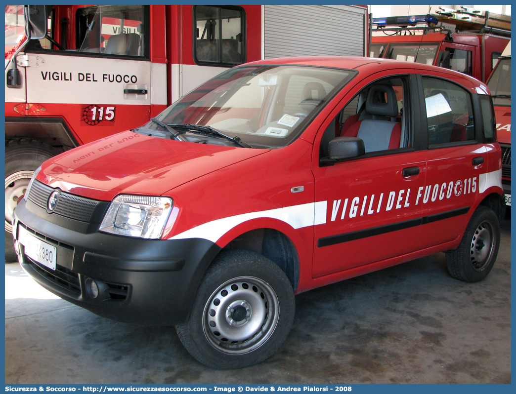 VF 24380
Corpo Nazionale Vigili del Fuoco
Fiat Nuova Panda 4x4 I serie
Parole chiave: VVF;V.V.F.;Corpo;Nazionale;Vigili;del;Fuoco;Fiat;Nuova;Panda;4x4