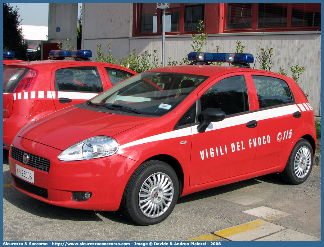 VF 25006
Corpo Nazionale Vigili del Fuoco
Fiat Grande Punto
Parole chiave: VVF;V.V.F.;Corpo;Nazionale;Vigili;del;Fuoco;Fiat;Grande;Punto