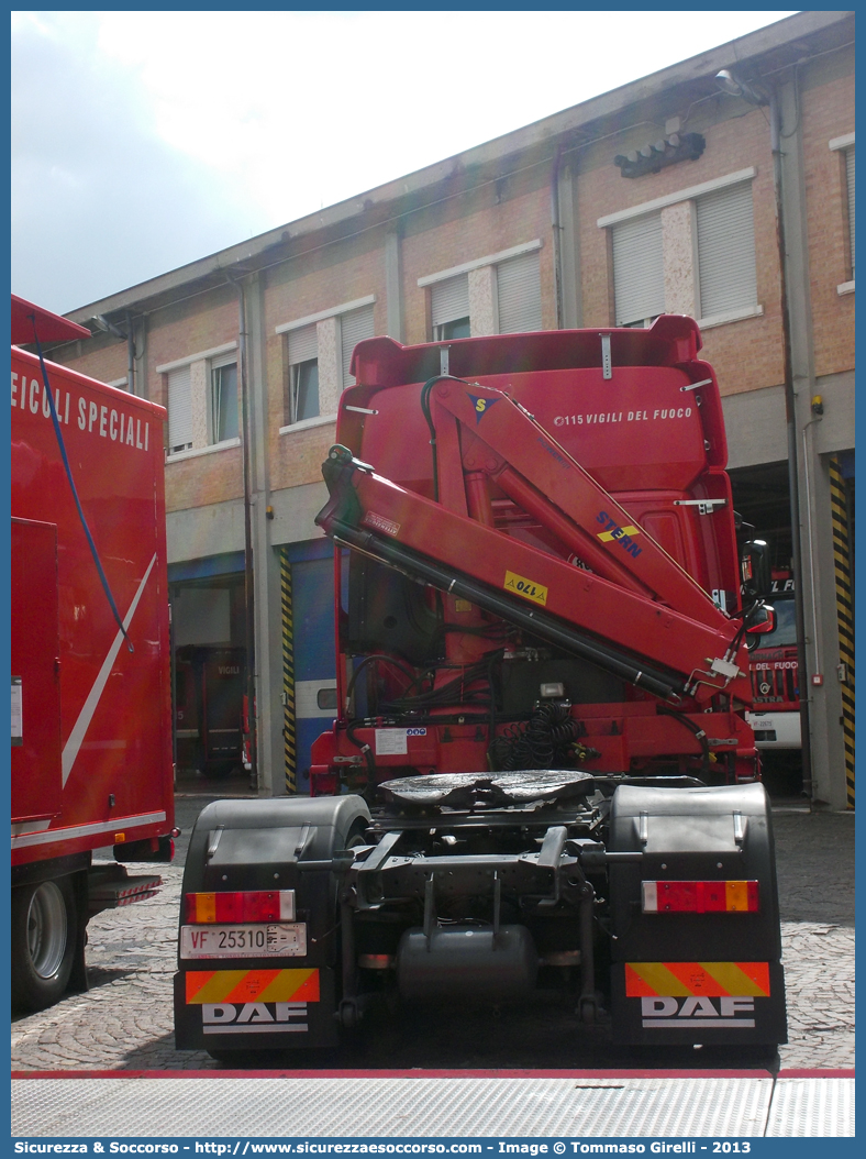 VF 25310
Corpo Nazionale Vigili del Fuoco
DAF CF85
Parole chiave: VF;VVF;V.V.F.;Corpo;Nazionale;Vigili del Fuoco;DAF;85;CF