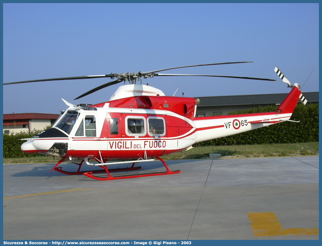 VF 65
Corpo Nazionale Vigili del Fuoco
Nucleo Elicotteri
Agusta Bell AB412
Parole chiave: VF;V.F.;VVF;V.V.F.;Corpo;Nazionale;Vigili del Fuoco;Vigili;Fuoco;Elicotteri;Agusta;Bell;AB412;65