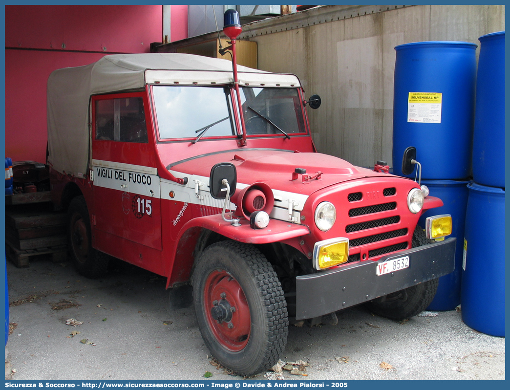 VF 8532
Corpo Nazionale Vigili del Fuoco
Fiat Campagnola
Parole chiave: VF;VVF;V.F.;V.V.F.;Corpo;Nazionale;Vigili del Fuoco;Vigili;Fuoco;Fiat;Campagnola;1101