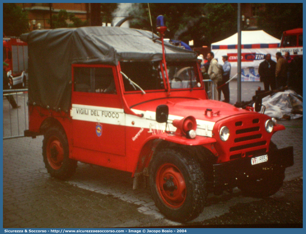 VF 8552
Corpo Nazionale Vigili del Fuoco
Fiat Campagnola
Parole chiave: VF;VVF;V.F.;V.V.F.;Corpo;Nazionale;Vigili del Fuoco;Vigili;Fuoco;Fiat;Campagnola;1101