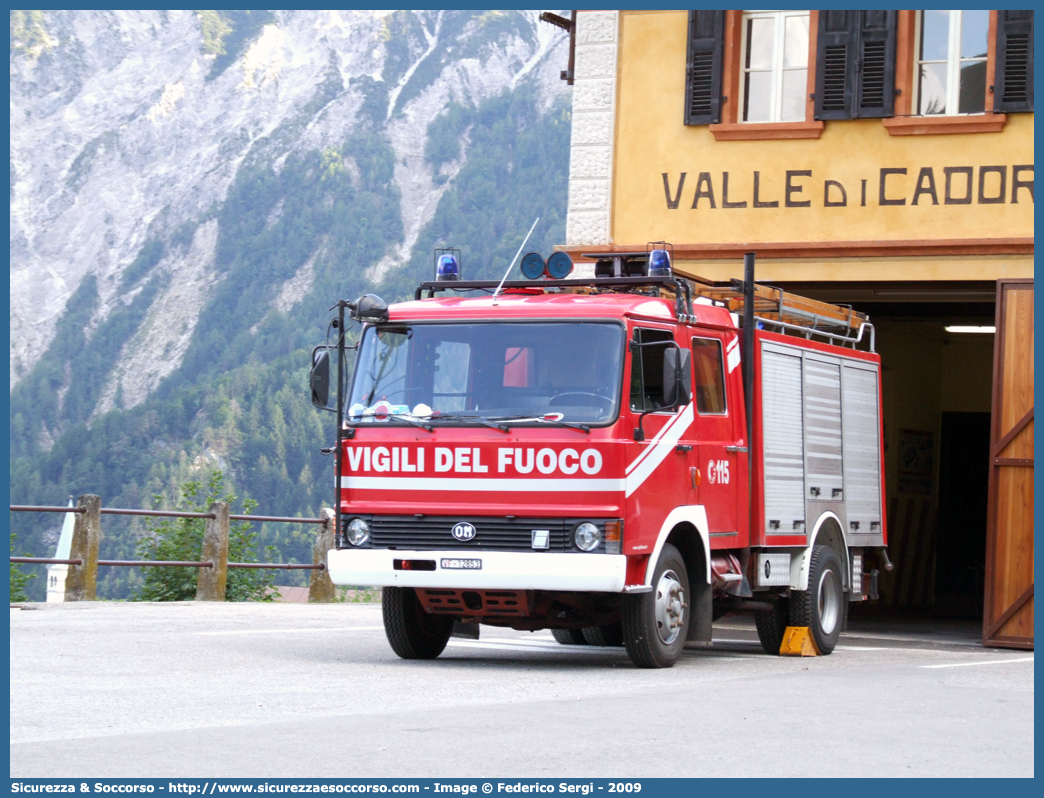 VF 12853
Corpo Nazionale Vigili del Fuoco
Fiat Iveco OM 79-13
Allestitore Baribbi S.p.A.
Parole chiave: VVF;V.V.F.;Corpo;Nazionale;Vigili;del;Fuoco;AutoPompaSerbatoio;APS;AutoPompa;Fiat;Iveco;OM;79-13;79;13;79.13;Baribbi