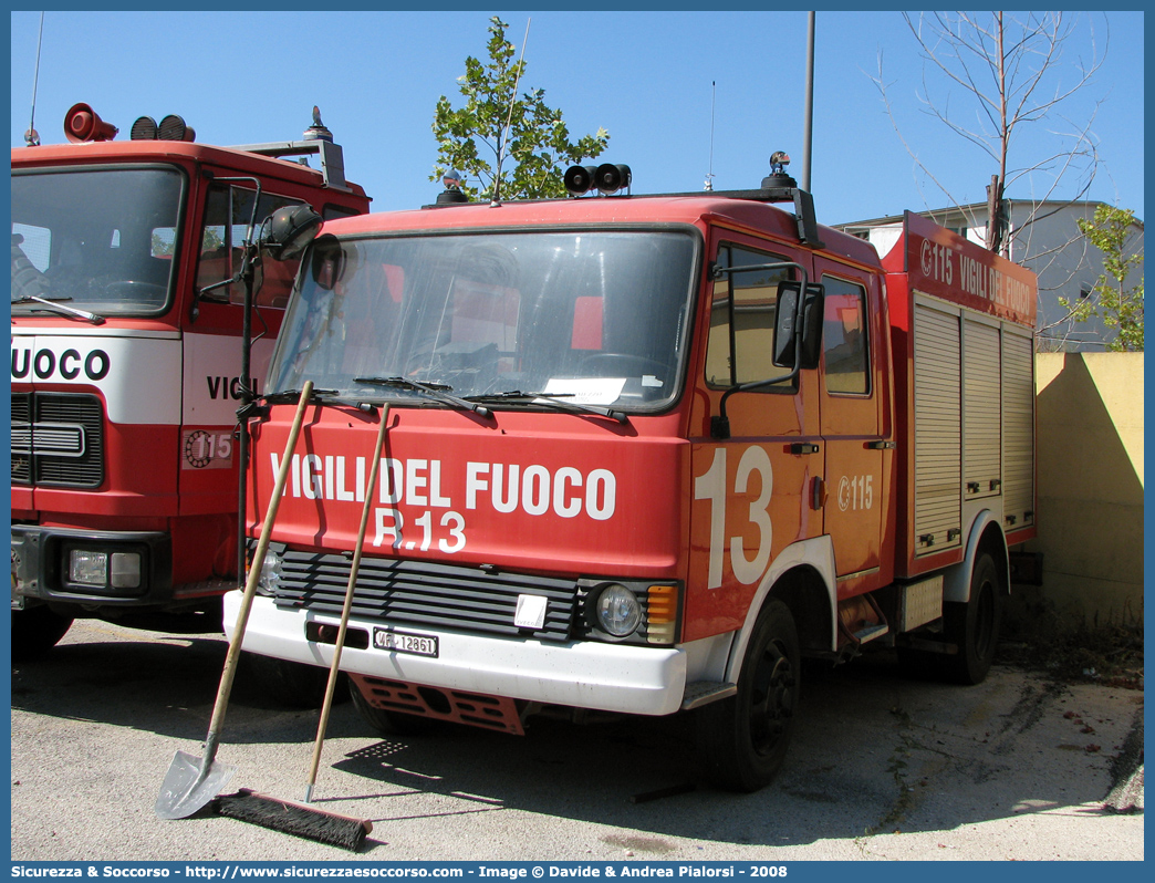 VF 12861
Corpo Nazionale Vigili del Fuoco
Fiat Iveco OM 79-13
Allestitore Baribbi S.p.A.
Parole chiave: VVF;V.V.F.;Corpo;Nazionale;Vigili;del;Fuoco;AutoPompaSerbatoio;APS;AutoPompa;Fiat;Iveco;OM;79-13;79;13;79.13;Baribbi