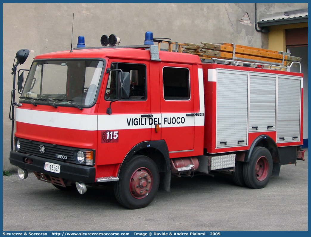 VF 13567
Corpo Nazionale Vigili del Fuoco
Fiat Iveco OM 79-13
Allestitore Baribbi S.p.A.
Parole chiave: VVF;V.V.F.;Corpo;Nazionale;Vigili;del;Fuoco;AutoPompaSerbatoio;APS;AutoPompa;Fiat;Iveco;OM;79-13;79;13;79.13;Baribbi