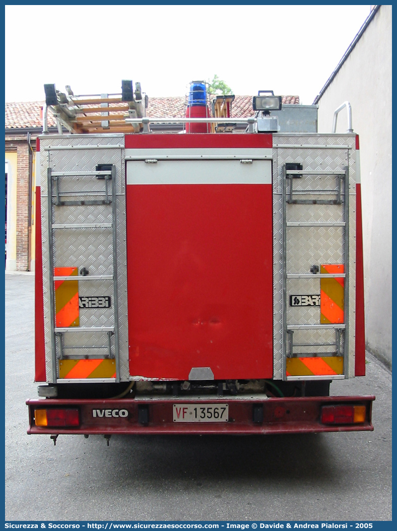 VF 13567
Corpo Nazionale Vigili del Fuoco
Fiat Iveco OM 79-13
Allestitore Baribbi S.p.A.
Parole chiave: VVF;V.V.F.;Corpo;Nazionale;Vigili;del;Fuoco;AutoPompaSerbatoio;APS;AutoPompa;Fiat;Iveco;OM;79-13;79;13;79.13;Baribbi