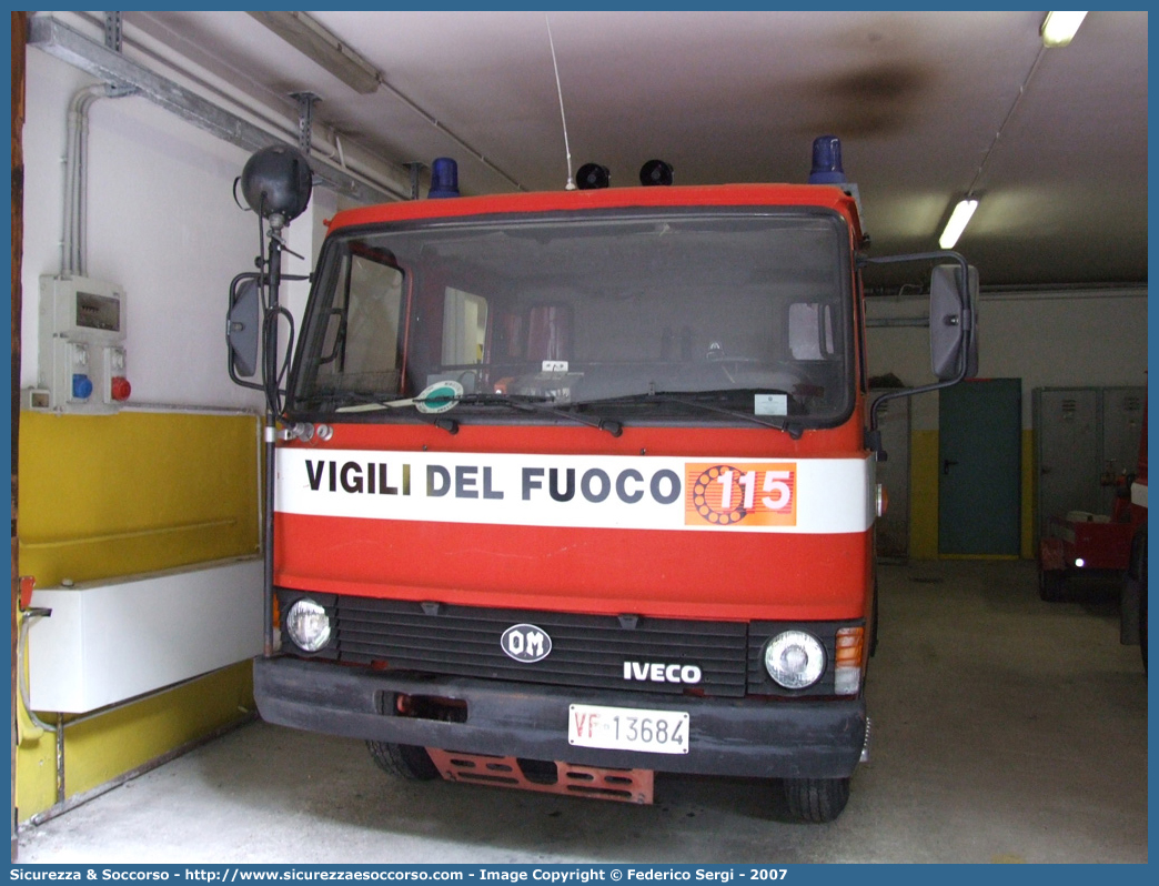 VF 13684
Corpo Nazionale Vigili del Fuoco
Fiat Iveco OM 79-13
Allestitore Baribbi S.p.A.
Parole chiave: VVF;V.V.F.;Corpo;Nazionale;Vigili;del;Fuoco;AutoPompaSerbatoio;APS;AutoPompa;Fiat;Iveco;OM;79-13;79;13;79.13;Baribbi