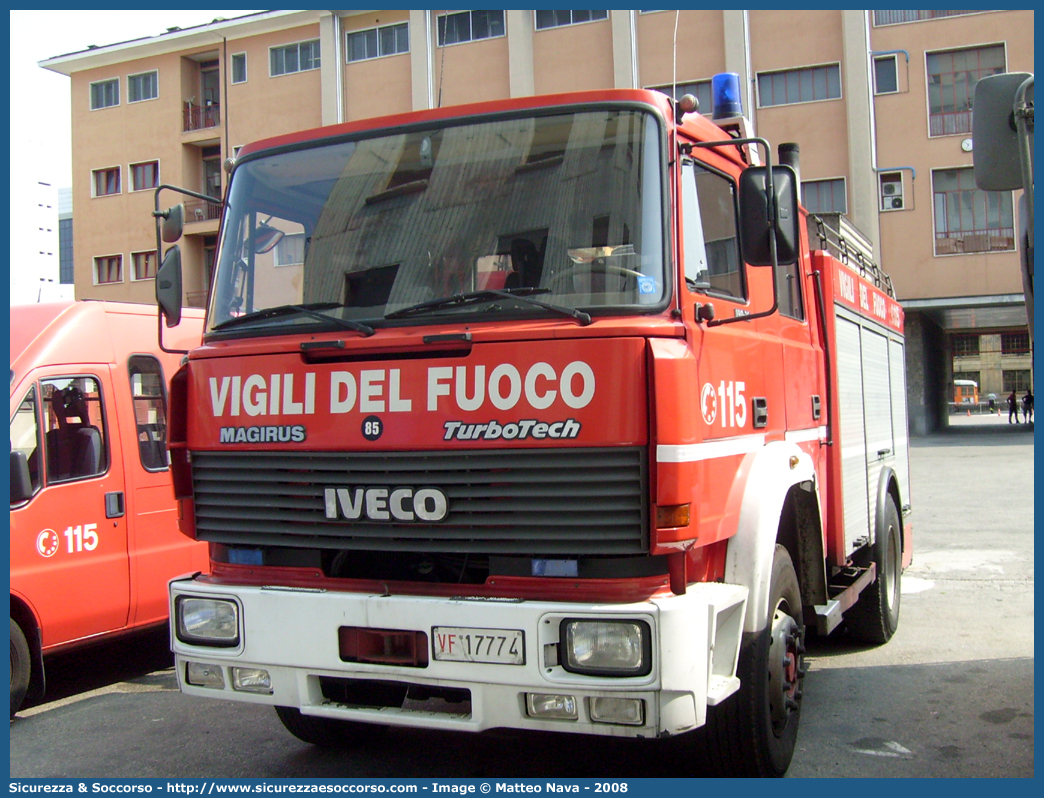 VF 17774
Corpo Nazionale Vigili del Fuoco
Iveco 190-26 TurboTech
Allestitore Iveco Magirus
(variante)
Parole chiave: VVF;V.V.F.;Corpo;Nazionale;Vigili;del;Fuoco;AutoPompaSerbatoio;APS;AutoPompa;Iveco;190-26;TurboTech;VF;17786