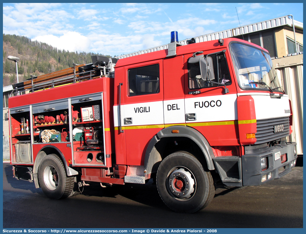 VF 17780
Corpo Nazionale Vigili del Fuoco
Iveco 190-26 TurboTech
Allestitore Iveco Magirus
Parole chiave: VVF;V.V.F.;Corpo;Nazionale;Vigili;del;Fuoco;AutoPompaSerbatoio;APS;AutoPompa;Iveco;190-26;TurboTech;VF;17786