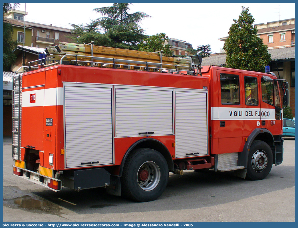 VF 18132
Corpo Nazionale Vigili del Fuoco
Iveco Magirus EuroTech 190E27 
Parole chiave: VVF;V.V.F.;Corpo;Nazionale;Vigili;del;Fuoco;AutoPompaSerbatoio;APS;A.P.S.;Iveco;Magirus;EuroTech;190E27