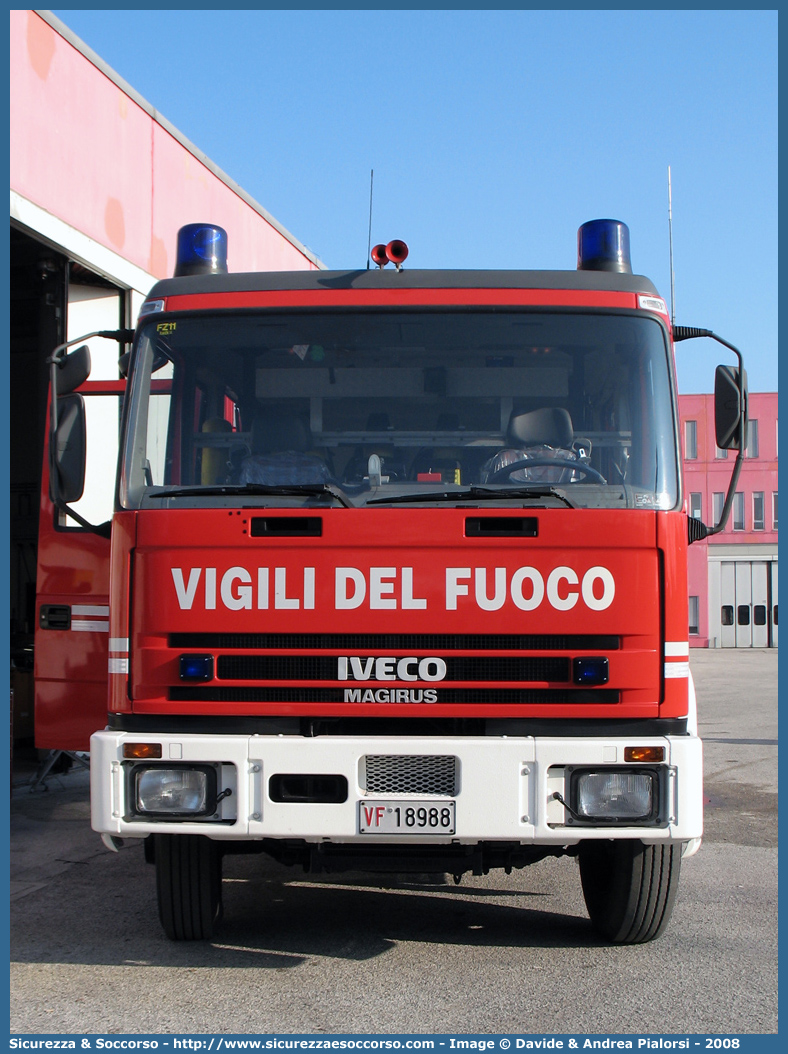 VF 18988
Corpo Nazionale Vigili del Fuoco
Iveco Magirus EuroFire 150E27 I serie
Ricondizionato Fortini S.r.l.
Parole chiave: VVF;V.V.F.;Corpo;Nazionale;Vigili;del;Fuoco;AutoPompaSerbatoio;APS;A.P.S.;Iveco;Magirus;EuroFire;150E27