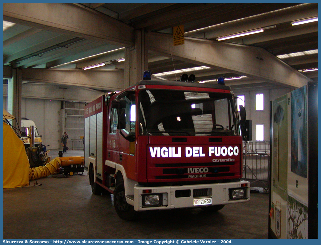 VF 20759
Corpo Nazionale Vigili del Fuoco
Iveco Magirus CityEuroFire
100E21 I serie
Parole chiave: VVF;V.V.F.;Corpo;Nazionale;Vigili;del;Fuoco;AutoPompaSerbatoio;APS;A.P.S.;Iveco;Magirus;EuroFire;100E21