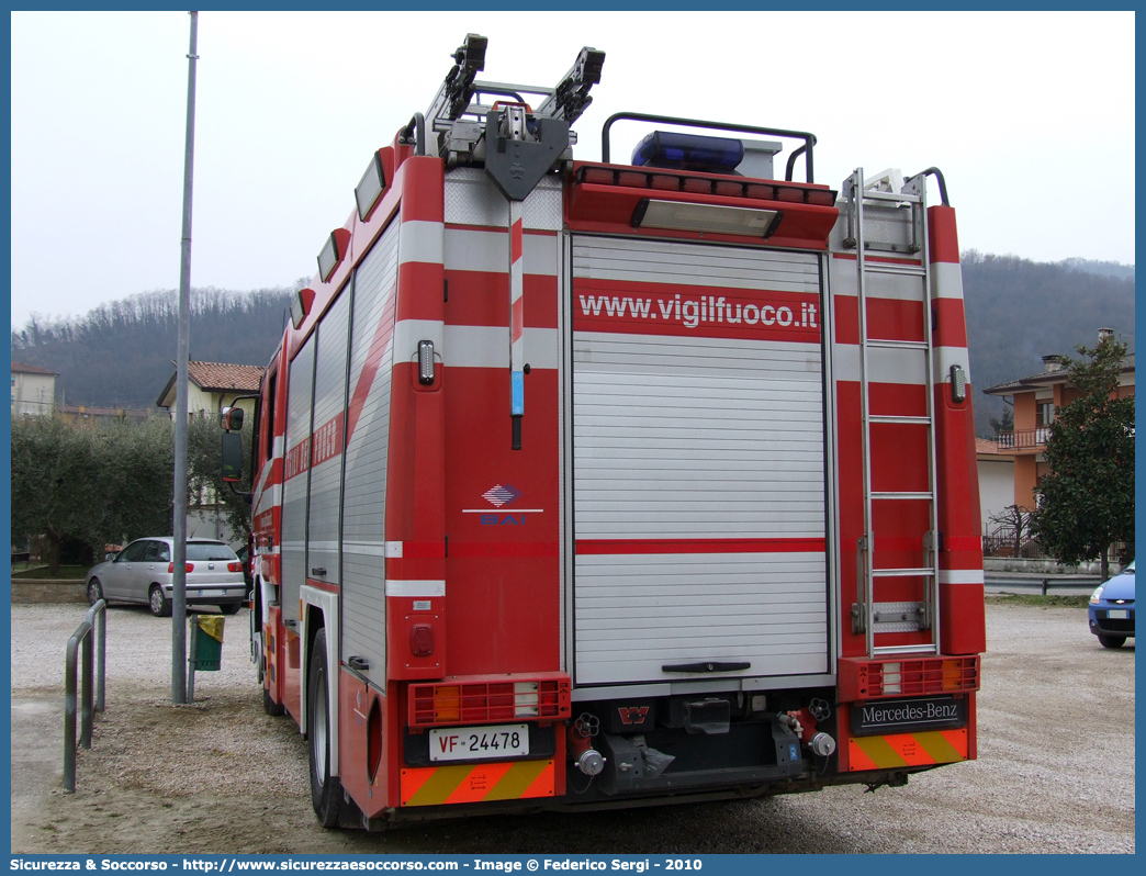 VF 24478
Corpo Nazionale Vigili del Fuoco
Mercedes Benz Actros 1841
Allestitore BAI S.r.l.
Parole chiave: VVF;V.V.F.;Corpo;Nazionale;Vigili;del;Fuoco;AutoPompaSerbatoio;APS;A.P.S.;Mercedes Benz;Actros;1841;BAI