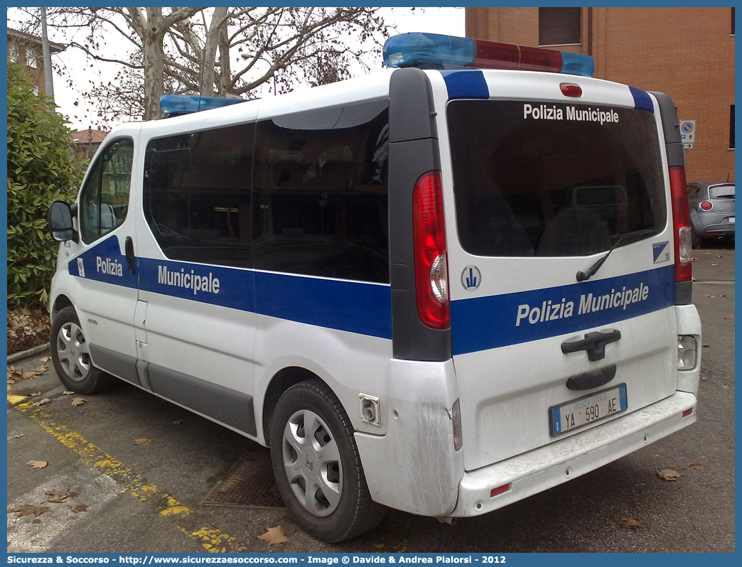 Polizia Locale YA590AE
Polizia Municipale
Associazione Intercomunale
Terre d'Acqua
Renault Trafic III serie
Allestitore Focaccia Group S.r.l.
Parole chiave: Polizia;Locale;Municipale;Terre d'Acqua;Terre;Acqua;Anzola dell’Emilia;Anzola Emilia;Calderara di Reno;Sala Bolognese;San Giovanni in Persiceto;Sant’Agata Bolognese;Sant Agata Bolognese;Renault;Trafic;Focaccia;YA590AE;YA 590 AE