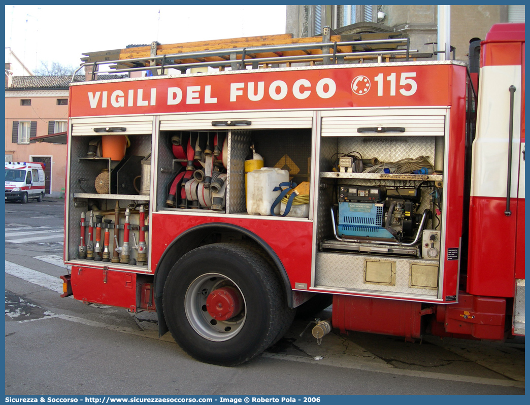 VF 15586
Corpo Nazionale Vigili del Fuoco
Iveco 180-24
Allestitore Baribbi S.p.A.
Parole chiave: Corpo;Nazionale;Vigili del Fuoco;Vigili;Fuoco;AutoPompaSerbatoio;APS;AutoPompa;Iveco;180;180 - 24;180-24;Baribbi