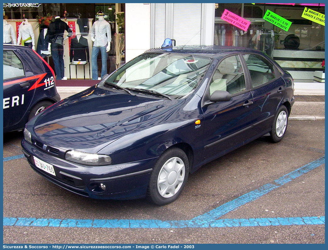 CC AU765
Arma dei Carabinieri
Fiat Brava
Parole chiave: CC;C.C.;Arma;dei;Carabinieri;Fiat;Brava