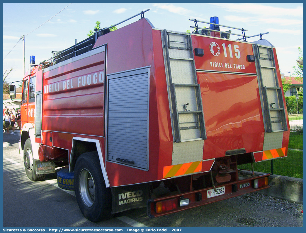 VF 15284
Corpo Nazionale Vigili del Fuoco
Iveco 180-24
Allestitore Baribbi S.p.A.
Parole chiave: Corpo;Nazionale;Vigili del Fuoco;Vigili;Fuoco;ABP;A.B.P.;AutoBottePompa;AutoBotte;Fiat;Iveco;180-24;180 - 24;Baribbi