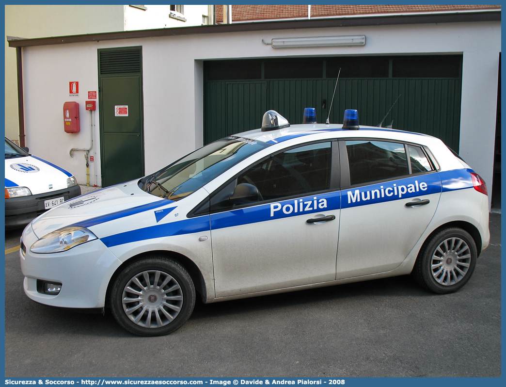 -
Polizia Municipale
Comune di Argenta
Fiat Nuova Bravo
Allestitore Elevox S.r.l.
Parole chiave: Polizia;Locale;Municipale;Argenta;Fiat;Nuova Bravo;Elevox