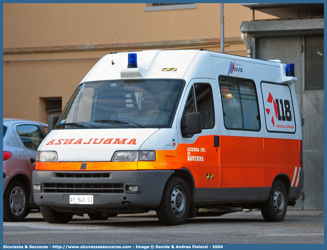 RA 14
118 Romagna Soccorso
Ambito Territoriale di Ravenna
Fiat Ducato II serie
Allestitore Grazia
Parole chiave: Fiat;Ducato;118;Romagna;Ravenna;Soccorso;Ambulanza;Grazia