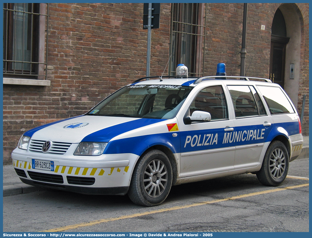 -
Polizia Municipale
Comune di Ravenna
Volkswagen Bora Variant
Parole chiave: Polizia;Locale;Municipale;Ravenna;Volkswagen;Bora;Variant;Station;Wagon;SW;S.W.