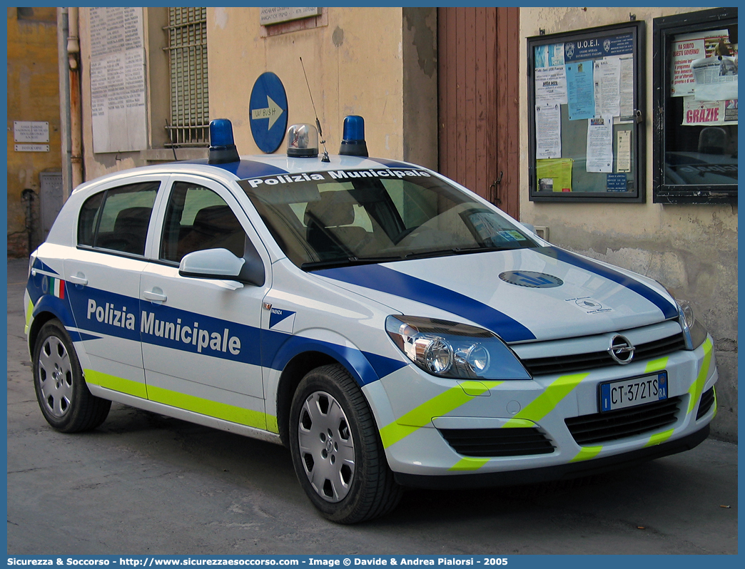 -
Polizia Municipale
Comune di Faenza
Opel Astra III serie
Parole chiave: Polizia;Locale;Municipale;Faenza;Opel;Astra