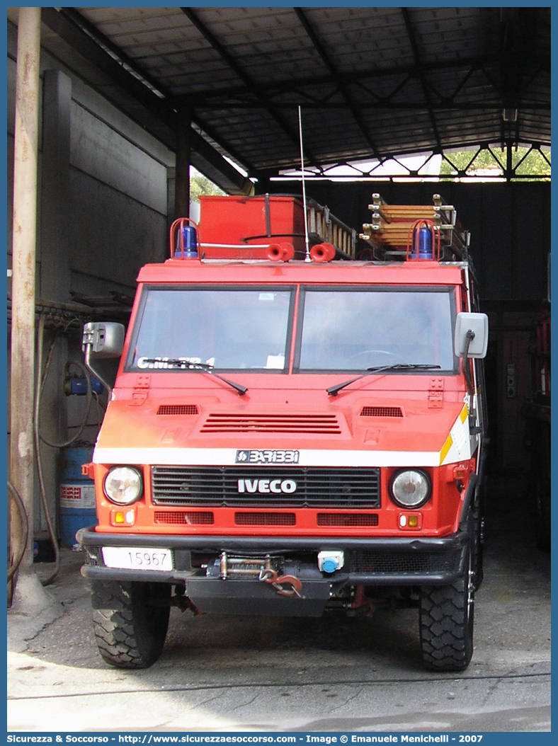 VF 15967
Corpo Nazionale Vigili del Fuoco
Iveco 40-10WM
Allestitore Baribbi S.p.A.
Parole chiave: VF;V.F.;VVF;V.V.F.;Corpo;Nazionale;Vigili;del;Fuoco;Polisoccorso;Iveco;40-10WM;40;10;WM;VM90;VM 90;Magirus