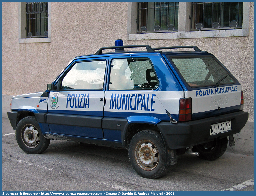 -
Polizia Municipale
Comune di San Vito di Cadore
Fiat Panda 4x4 II serie
Parole chiave: Polizia;Locale;Municipale;San Vito di Cadore;Fiat;Panda;4x4;4 x 4