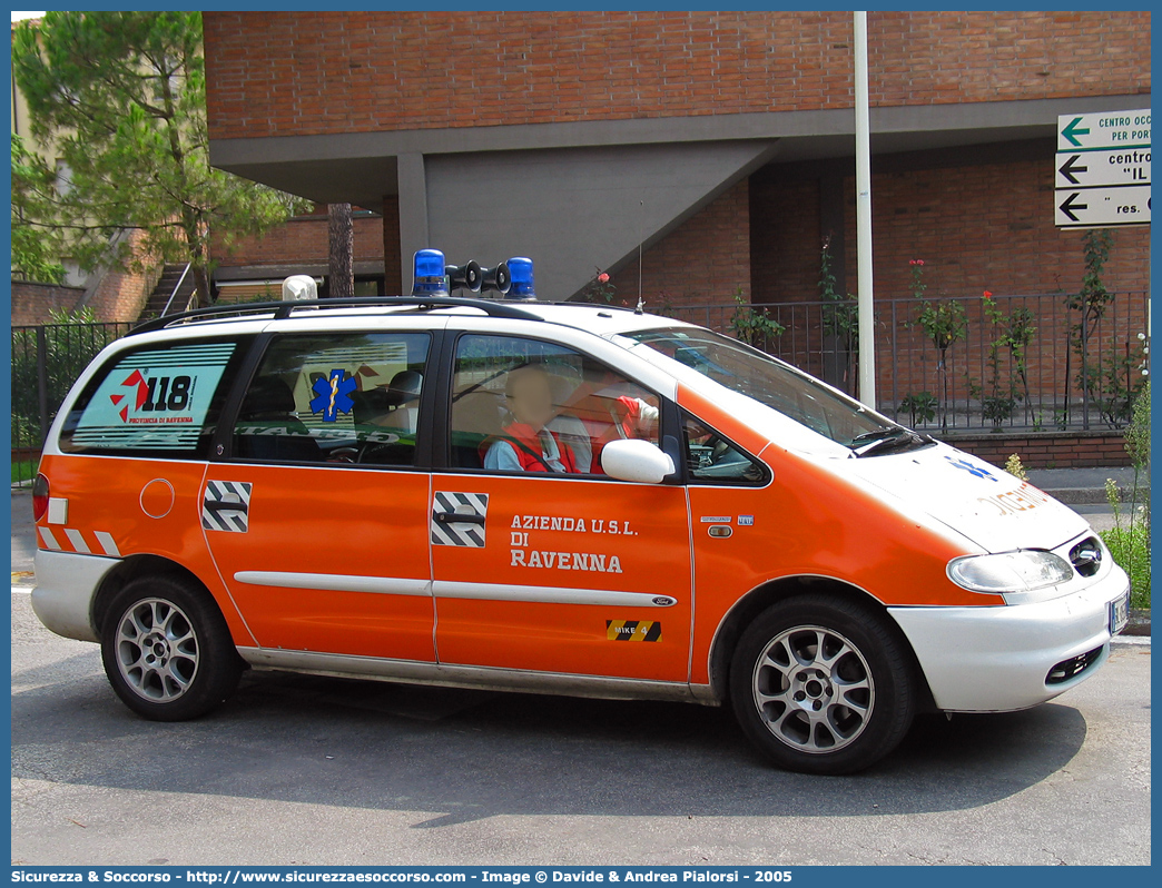 MIKE 04
118 Romagna Soccorso
Ambito Territoriale di Ravenna
Ford Galaxy I serie
Allestitore MAF S.n.c.
Parole chiave: Ford;Galaxy;118;Romagna;Ravenna;Soccorso;Automedica;Auto Medica;Automedicalizzata;Auto Medicalizzata;MAF;M.A.F.;Mariani Alfredo e Figli