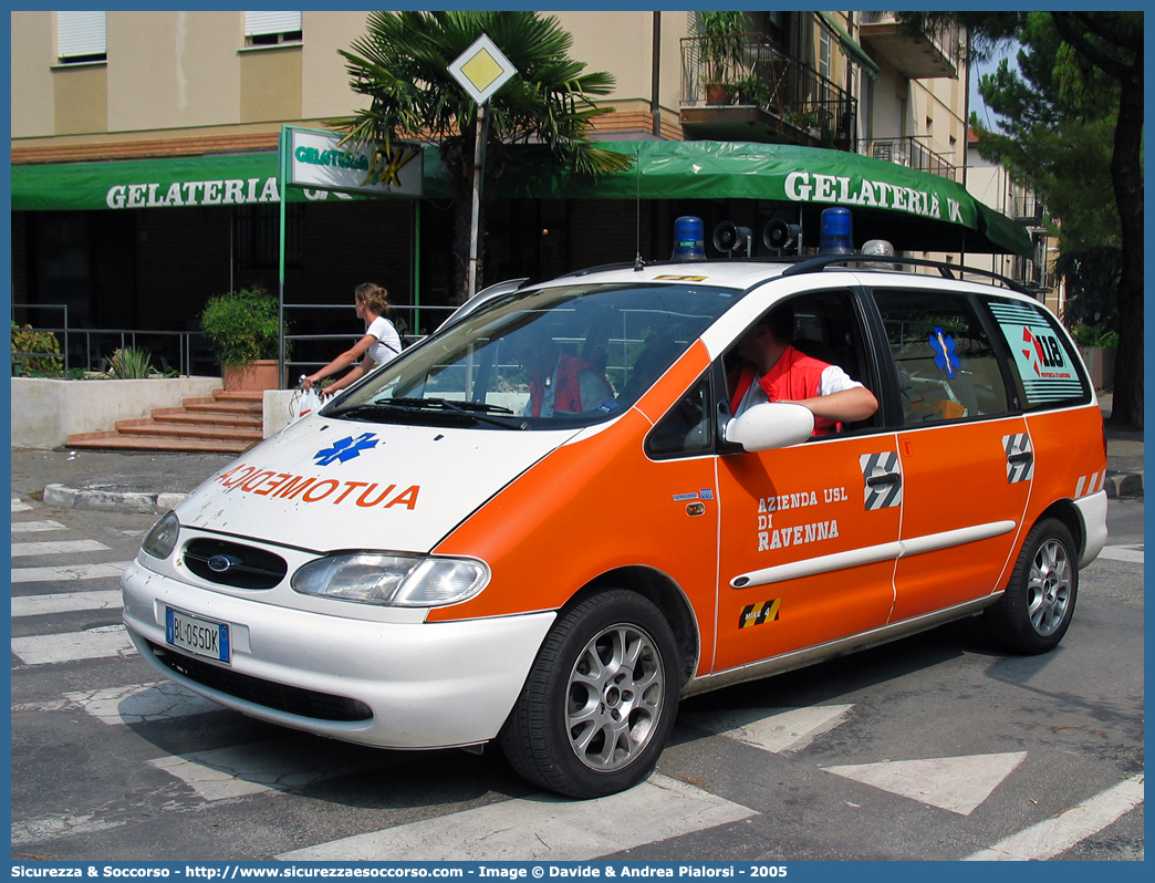 MIKE 04
118 Romagna Soccorso
Ambito Territoriale di Ravenna
Ford Galaxy I serie
Allestitore MAF S.n.c.
Parole chiave: Ford;Galaxy;118;Romagna;Ravenna;Soccorso;Automedica;Auto Medica;Automedicalizzata;Auto Medicalizzata;MAF;M.A.F.;Mariani Alfredo e Figli