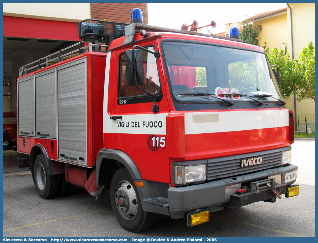 VF 16375
Corpo Nazionale Vigili del Fuoco
Iveco 65-12
Allestitore Baribbi S.p.A.
Parole chiave: Corpo;Nazionale;Vigili del Fuoco;Vigili;Fuoco;Polisoccorso;Iveco;65-12;65 - 12;Baribbi