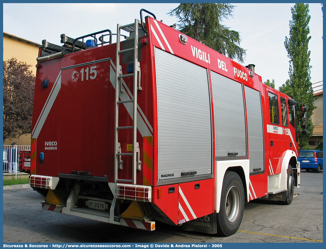 VF 21276
Corpo Nazionale Vigili del Fuoco
Iveco Magirus EuroTech 190E31
"Firetech"
Parole chiave: VVF;V.V.F.;Corpo;Nazionale;Vigili;del;Fuoco;AutoPompaSerbatoio;APS;A.P.S.;Iveco;Magirus;EuroTech;FireTech;190E31