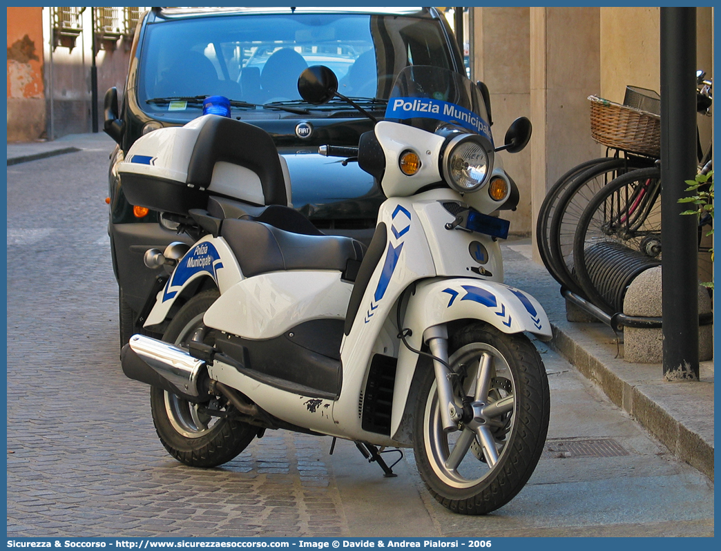 -
Polizia Municipale
Comune di Ravenna
Aprilia Scarabeo
Parole chiave: Polizia;Locale;Municipale;Ravenna;Aprilia;Scarabeo