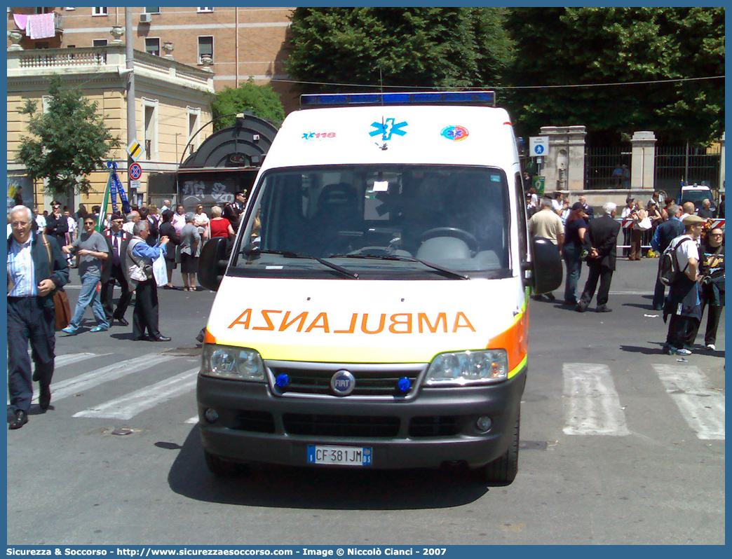 5
Associazione Nazionale Carabinieri
Valle del Chiese (iPn 1)
Fiat Ducato II serie restyling
Parole chiave: Associazione;Nazionale;Carabinieri;ANC;A.N.C.;Valle del Chiese;Ambulanza;Fiat;Ducato