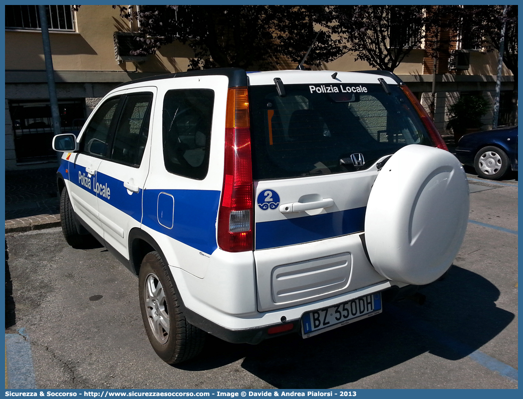 -
Polizia Locale
Comune di Cattolica
Honda CR-V II serie
Parole chiave: Polizia;Locale;Municipale;Cattolica;Honda;CRV;CR-V;C-RV