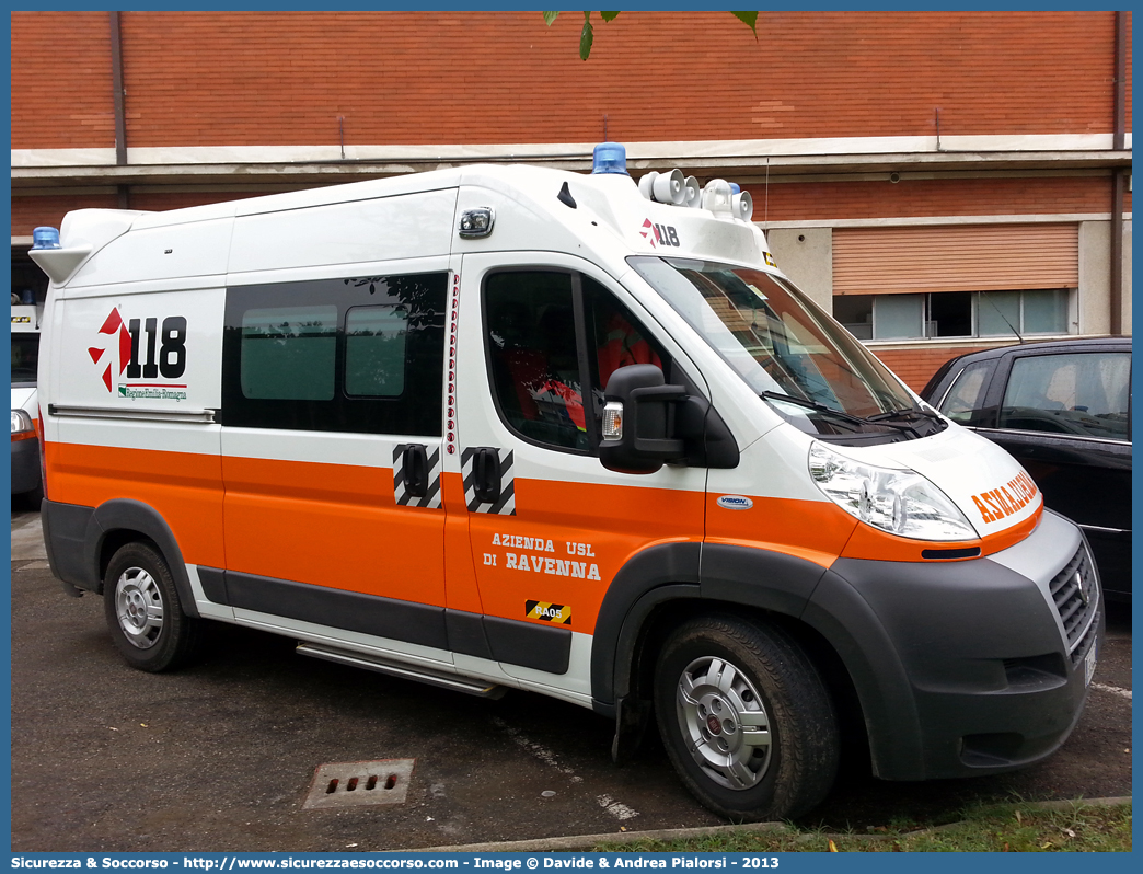 RA 05
118 Romagna Soccorso
Ambito Territoriale di Ravenna
Fiat Ducato III serie
Allestitore Vision S.r.l.
Parole chiave: 118;Romagna;Ravenna;Soccorso;Ambulanza;Autoambulanza;Fiat;Ducato;X250;X 250;Vision