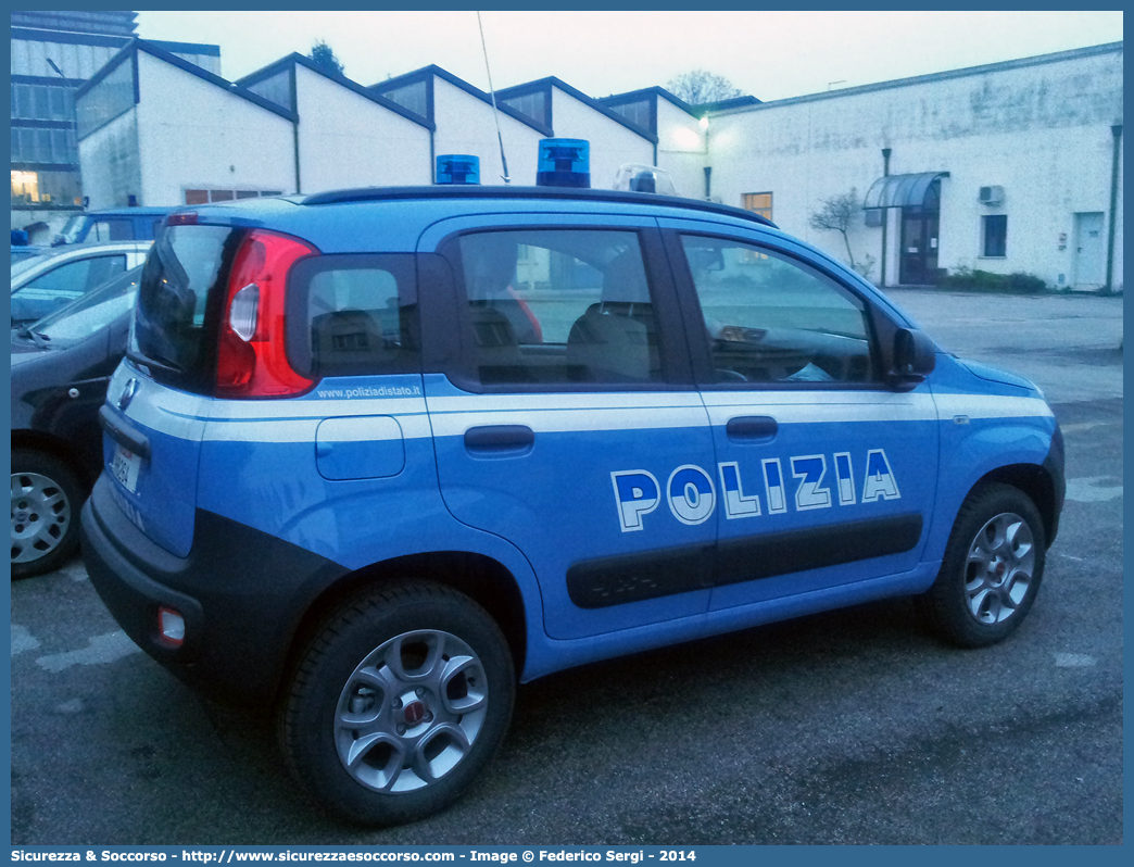 Polizia H8264
Polizia di Stato
Fiat Nuova Panda 4x4 II serie
Allestitore Nuova Carrozzeria Torinese S.r.l.
Parole chiave: Polizia di Stato;Polizia;PS;Fiat;Nuova Panda;4x4;4 x 4;H8264;H 8264;NCT;N.C.T.;Nuova Carrozzeria Torinese