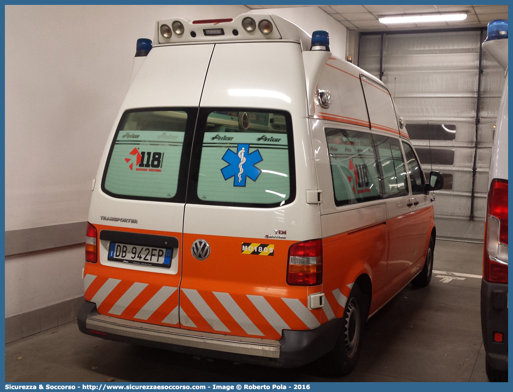 MO 1805
118 Modena Soccorso
Volkswagen Transporter T5
Allestitore Aricar S.p.A.
(variante)
Parole chiave: 118;Modena;Soccorso;Ambulanza;Autoambulanza;Volkswagen;Transporter;T5;T 5;Aricar