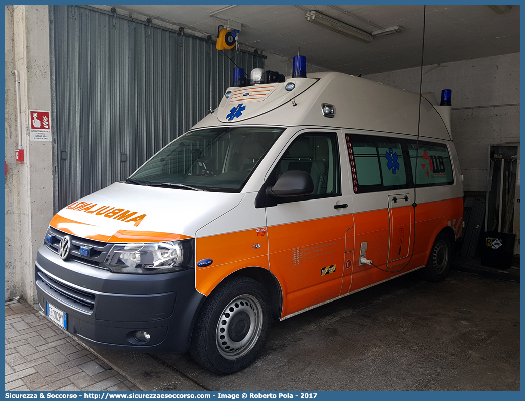 MO 1622
118 Modena Soccorso
Volkswagen Transporter T5 restyling
Allestitore Aricar S.p.A.
Parole chiave: 118;Modena;Soccorso;Ambulanza;Autoambulanza;Volkswagen;Transporter;T5;Aricar