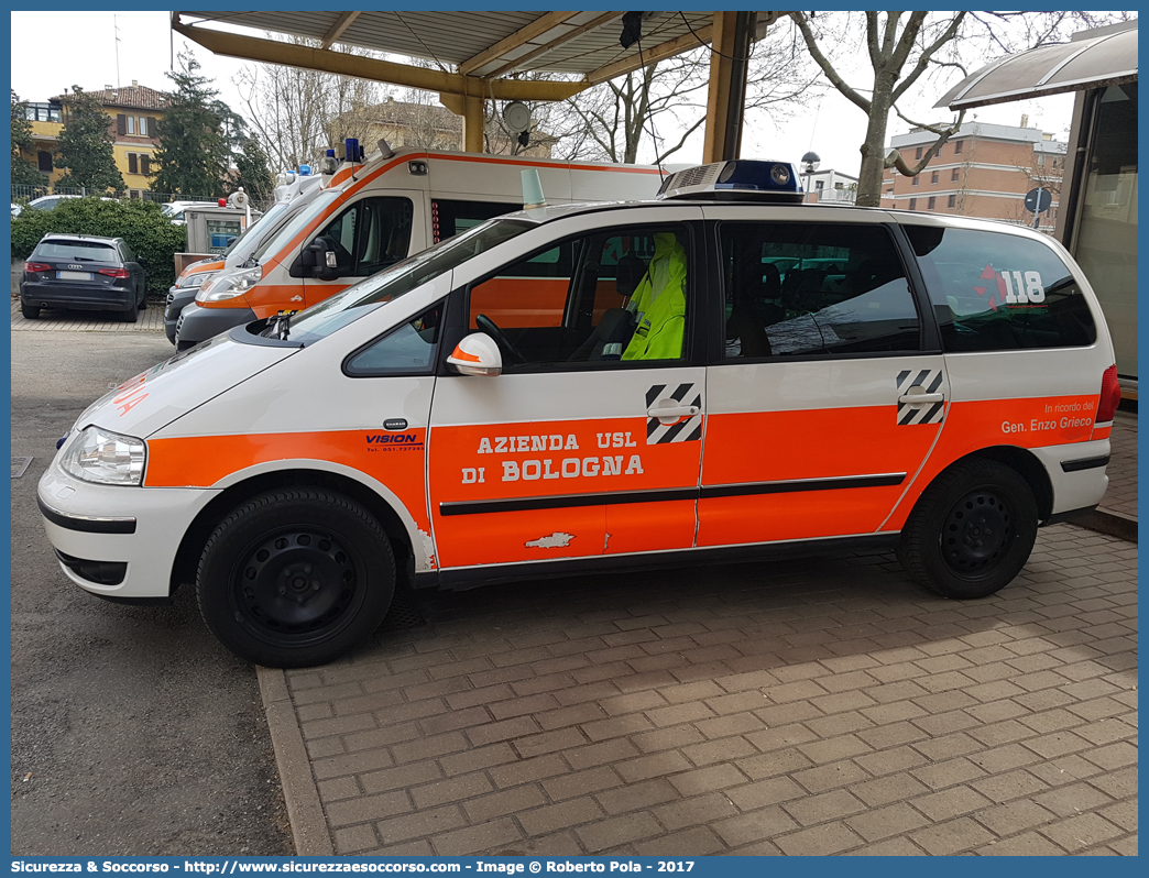 BO 0751
118 Bologna Soccorso
Volkswagen Sharan III serie
Allestitore Vision S.r.l.
Parole chiave: 118;Bologna;Soccorso;Automedica;Auto Medica;Automedicalizzata;Auto Medicalizzata;Volkswagen;Sharan;Vision