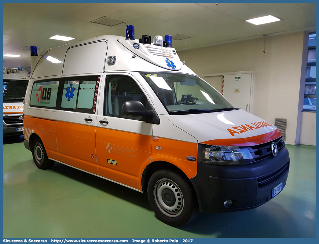 MO 1801
118 Modena Soccorso
Volkswagen Transporter T5 restyling
Allestitore Aricar S.p.A.
Parole chiave: 118;Modena;Soccorso;Ambulanza;Autoambulanza;Volkswagen;Transporter;T5;T 5;Aricar