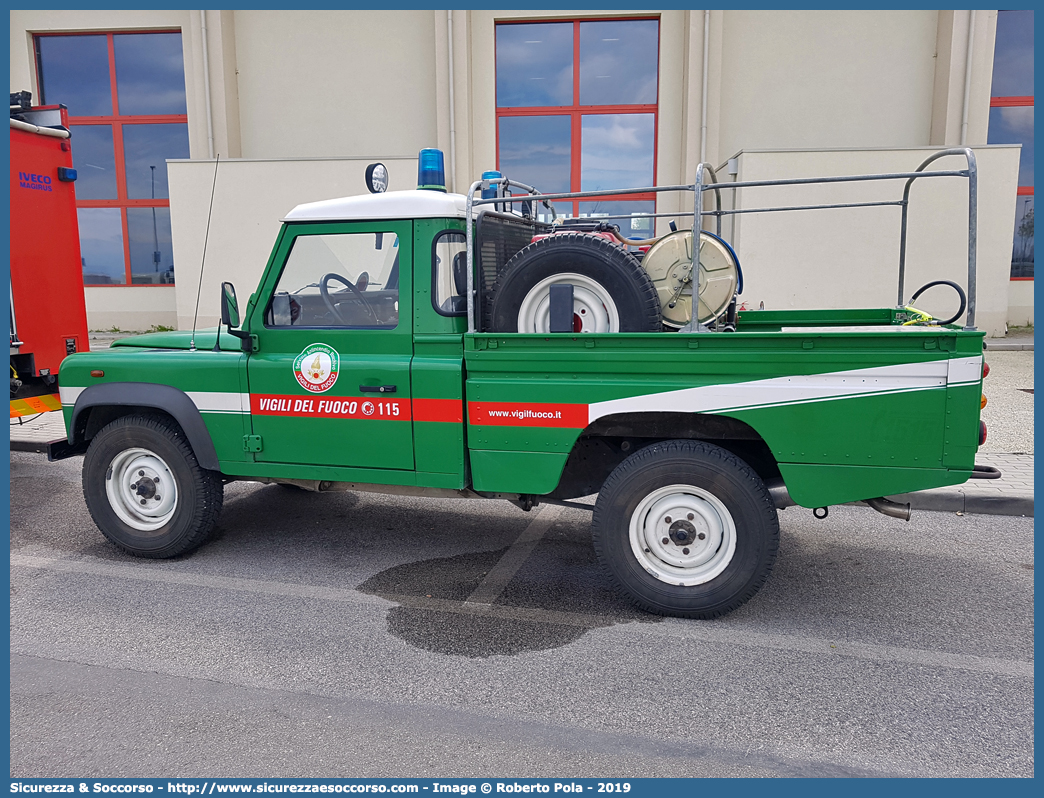 VF 28157
Corpo Nazionale Vigili del Fuoco
Servizio Antincendio Boschivo
Land Rover Defender 110
Parole chiave: Corpo;Nazionale;Vigili del Fuoco;Vigili;Fuoco;AIB;A.I.B.;Servizio;Antincendio;Boschivo;Land Rover;Defender;110