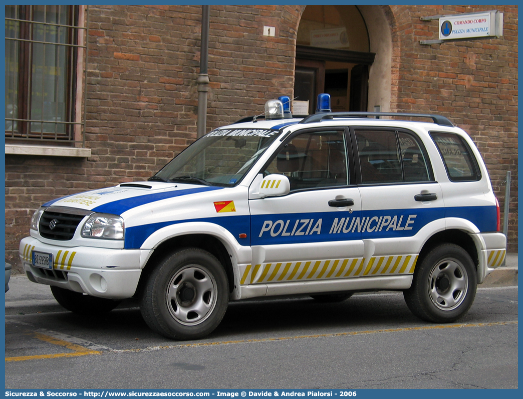 -
Polizia Municipale
Comune di Ravenna
Suzuki Grand Vitara II serie
Parole chiave: Polizia;Locale;Municipale;Ravenna;Suzuki;Grand Vitara