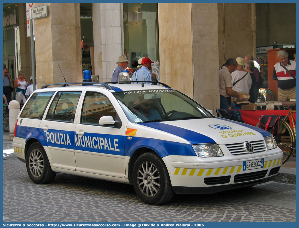 -
Polizia Municipale
Comune di Ravenna
Volkswagen Bora Variant
Parole chiave: Polizia;Locale;Municipale;Ravenna;Volkswagen;Bora;Variant;Station;Wagon;SW;S.W.